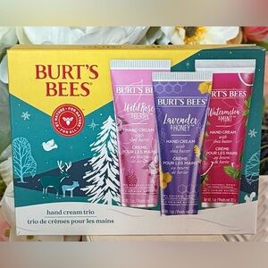 🆕🪷 BURT’S BEES LIMITED EDITION HAND CREAM TRIO. BRAND NEW SEALED IN BOX.